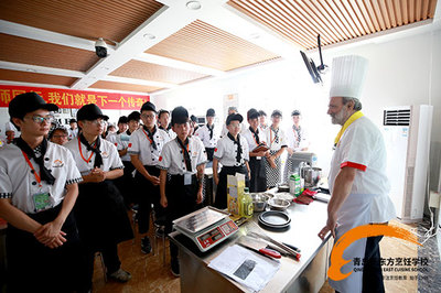 歪果仁意大利名廚Antonio Terrei 來青島新東方授課