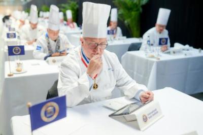 洽洽”小黃袋“再獲世界頂級美味大獎  5項高分揭露每日堅果走紅的真相