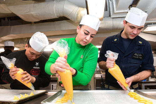 核動力航母成食品加工廠 戴高樂號可日產面包2000條