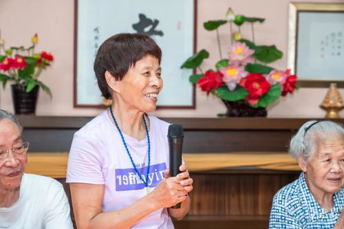 酒店名廚和女高音歌唱家一起來素食養老院,為老人帶來了一場美食與妙音的盛宴