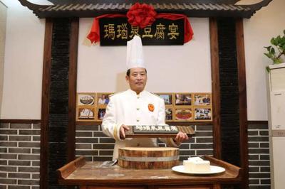 壽縣人"張士宏"榮獲2022年度"徽菜名廚"稱號
